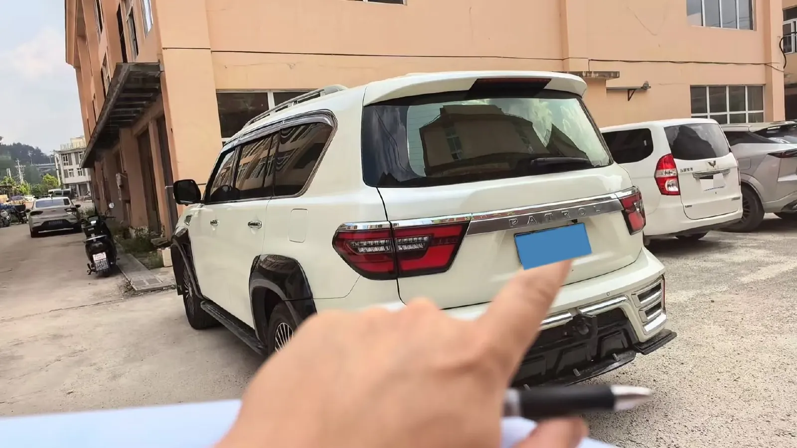 2018 Nissan Patrol 4.0L 279HP V6 7AT,autocango,china used car exporter,china ev exporter,chinese used car exporter,chinese used ev exporter