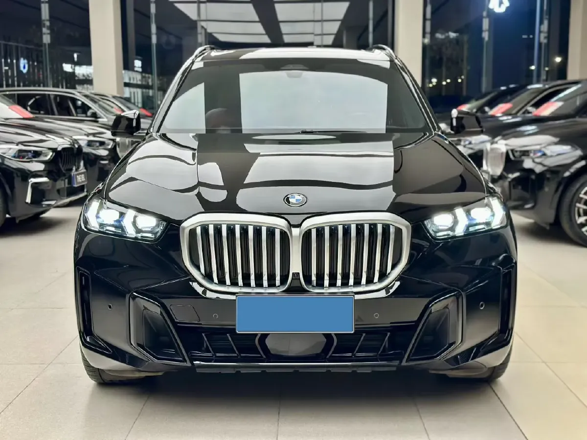 2023 BMW X5 3.0T 381HP L6 8AT,autocango,china used car exporter,china ev exporter,chinese used car exporter,chinese used ev exporter
