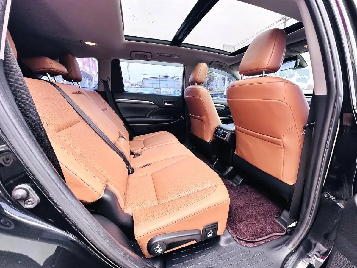 2019 HanTeng V7 1.5T 156HP L4 6AT,autocango,china used car exporter,china ev exporter,chinese used car exporter,chinese used ev exporter