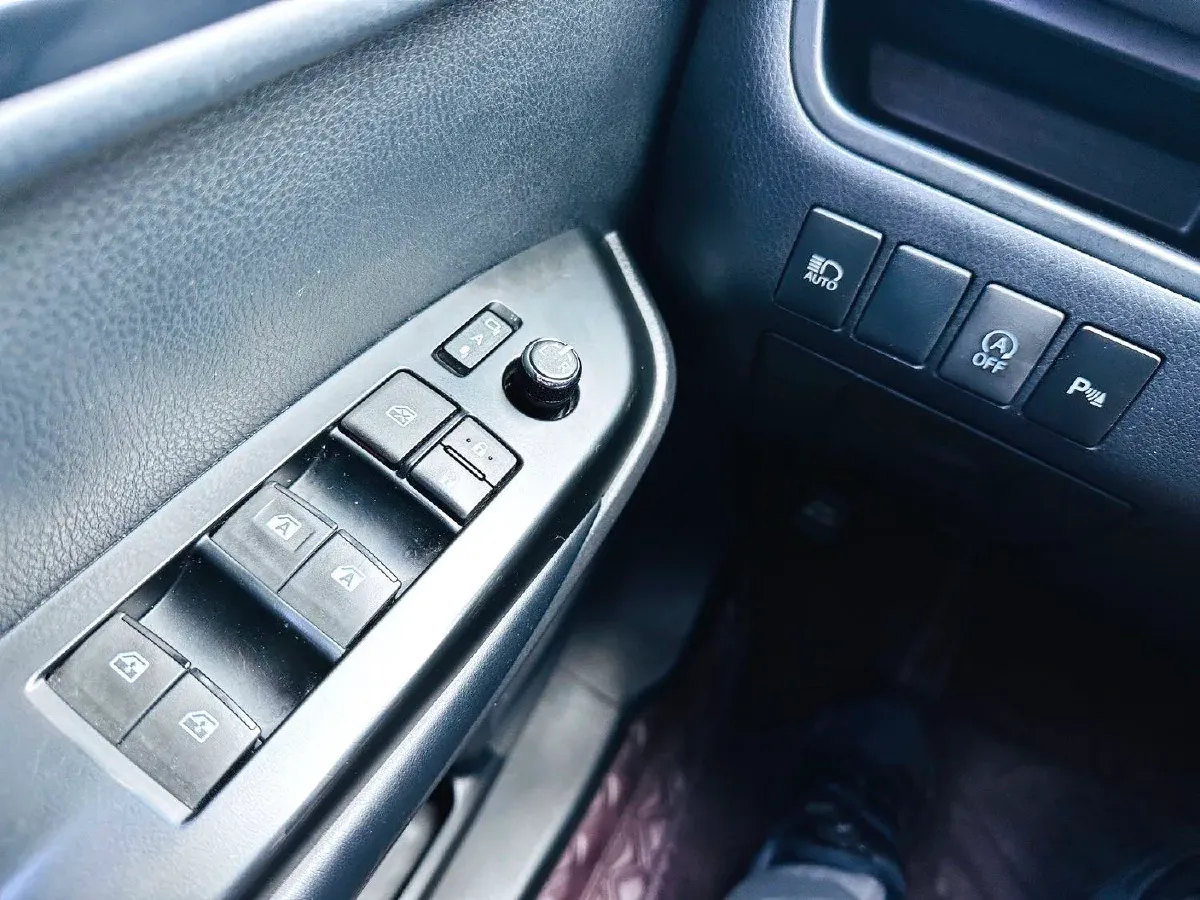 2019 HanTeng V7 1.5T 156HP L4 6AT,autocango,china used car exporter,china ev exporter,chinese used car exporter,chinese used ev exporter