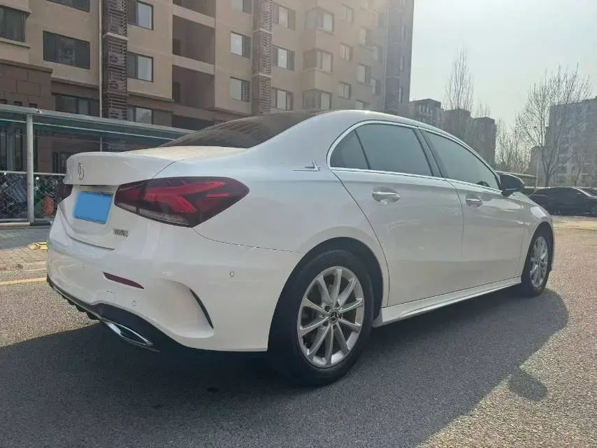 2020 Mercedes-Benz A Class 1.3T 163HP L4 7DCT,autocango,china used car exporter,china ev exporter,chinese used car exporter,chinese used ev exporter