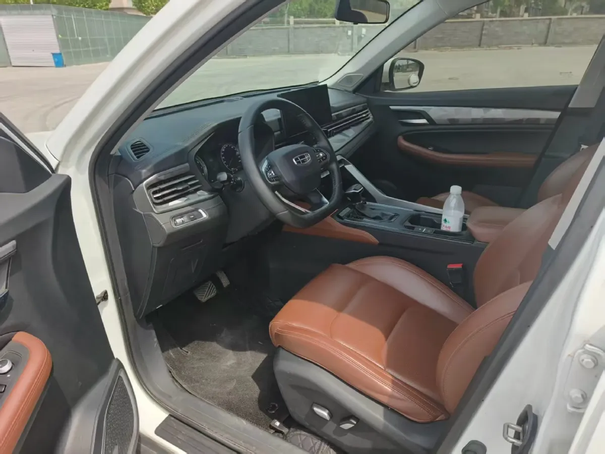 2021 Geely Vision X6 1.4T 141HP L4 6MT,autocango,china used car exporter,china ev exporter,chinese used car exporter,chinese used ev exporter