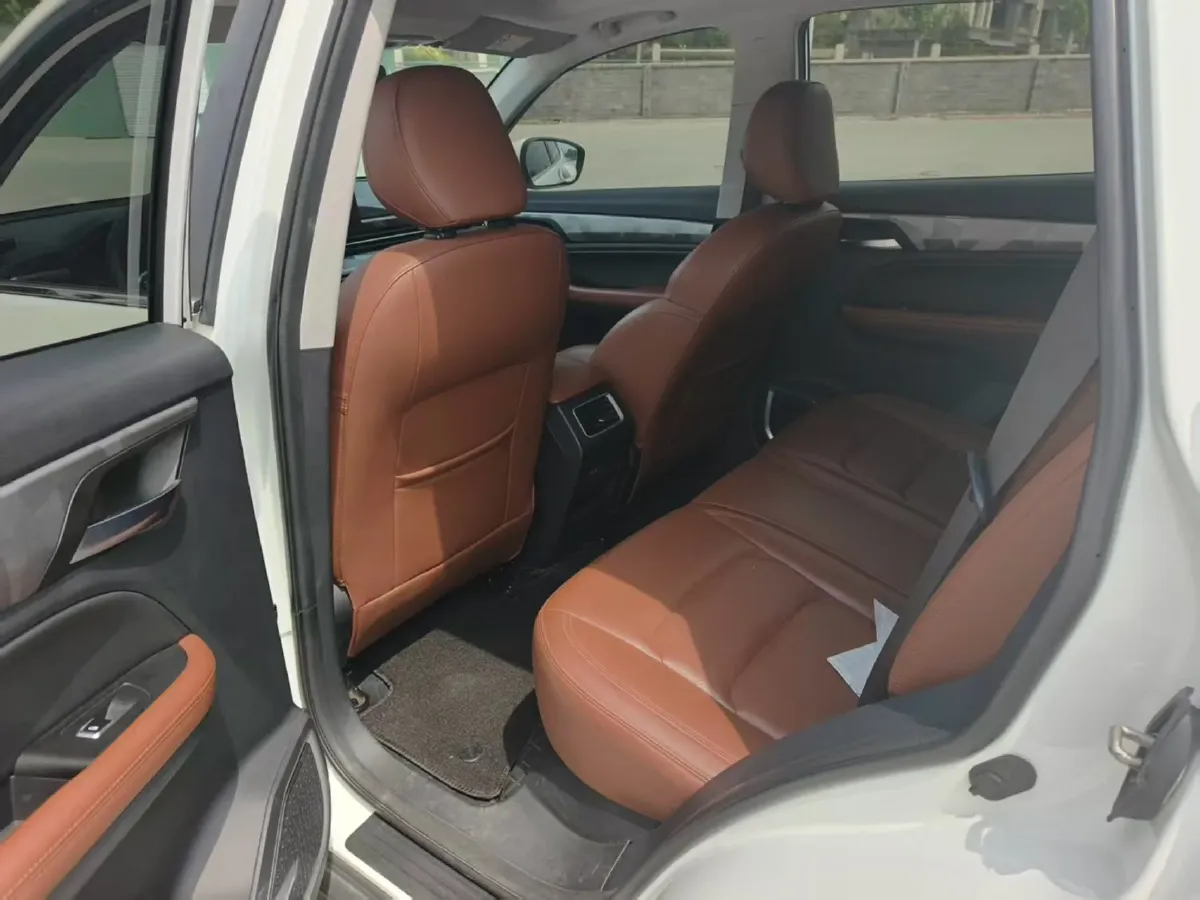 2021 Geely Vision X6 1.4T 141HP L4 6MT,autocango,china used car exporter,china ev exporter,chinese used car exporter,chinese used ev exporter