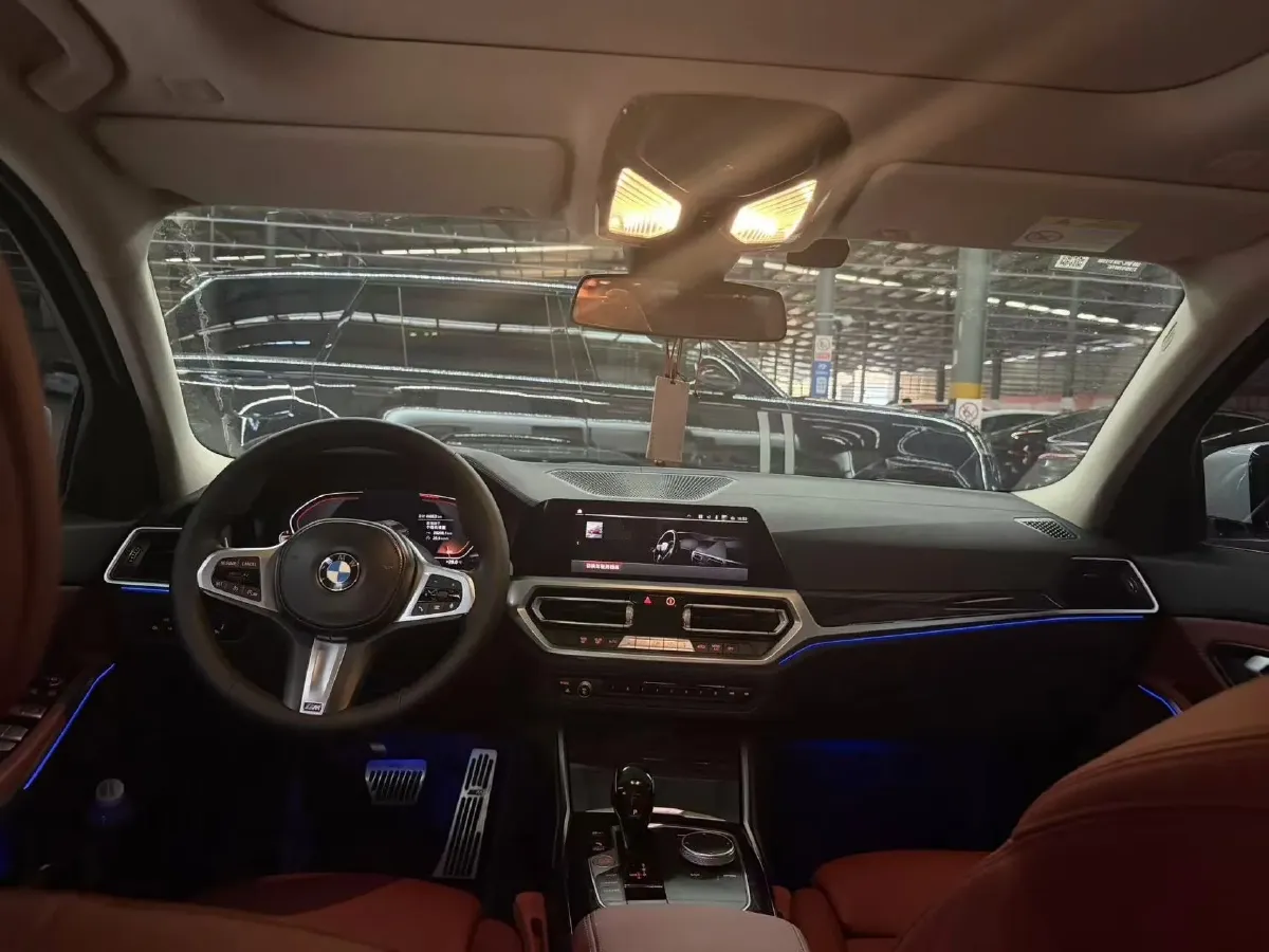 2021 BMW 3 Series 2.0T 184HP L4 8AT,autocango,china used car exporter,china ev exporter,chinese used car exporter,chinese used ev exporter