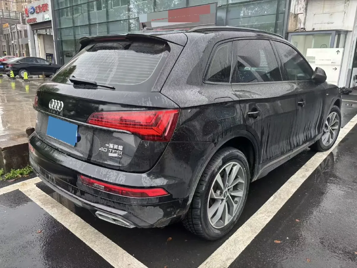 2023 Audi Q5L 2.0T 190HP L4 7DCT,autocango,china used car exporter,china ev exporter,chinese used car exporter,chinese used ev exporter