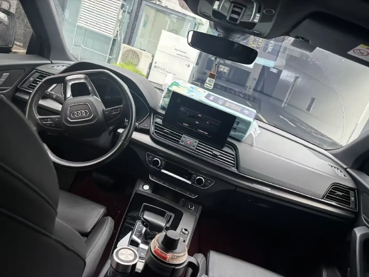 2023 Audi Q5L 2.0T 190HP L4 7DCT,autocango,china used car exporter,china ev exporter,chinese used car exporter,chinese used ev exporter