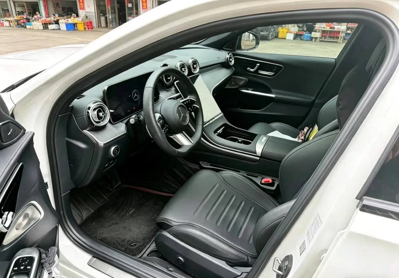 2024 Mercedes-Benz C Class 1.5T 204HP L4 9AT,autocango,china used car exporter,china ev exporter,chinese used car exporter,chinese used ev exporter