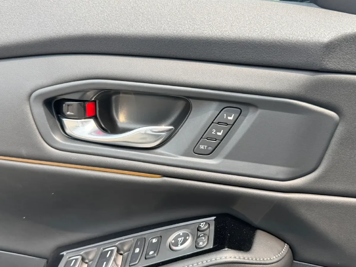 2023 Honda Accord 2.0L 148HP L4 E-CVT PHEV 17.7KWH,autocango,china used car exporter,china ev exporter,chinese used car exporter,chinese used ev exporter