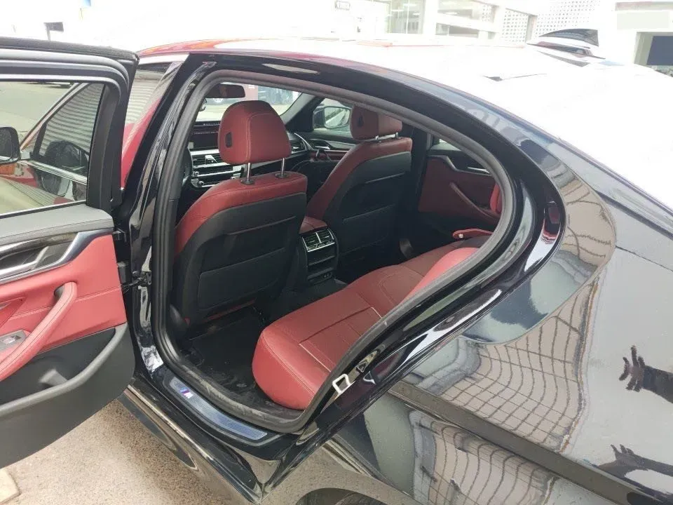 2021 BMW 5 Series 2.0T 252HP L4 8AT,autocango,china used car exporter,china ev exporter,chinese used car exporter,chinese used ev exporter