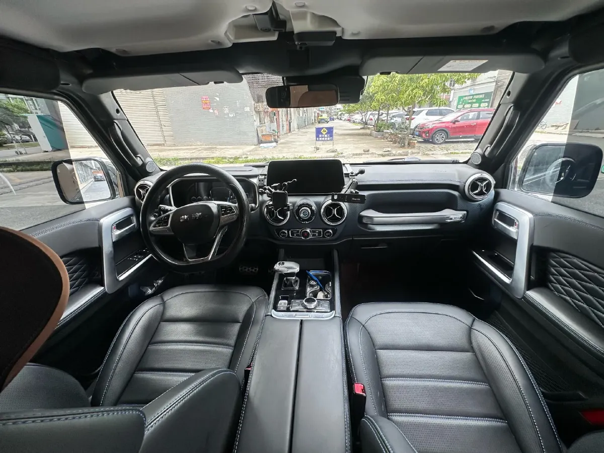 2023 Beijing BJ40 2.0T 163HP L4 8AT,autocango,china used car exporter,china ev exporter,chinese used car exporter,chinese used ev exporter