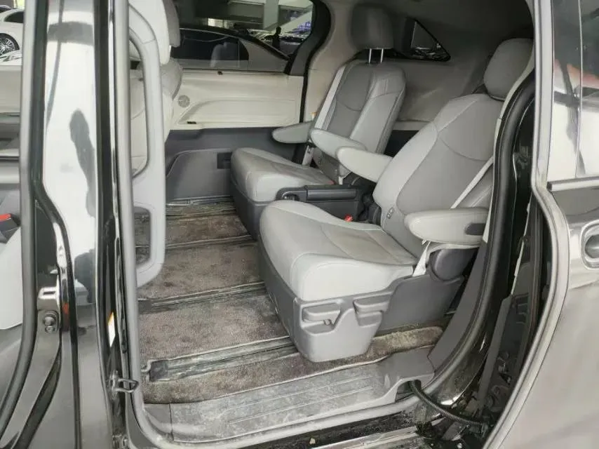 2024 Toyota Sienna 2.5L 189HP L4 E-CVT Hybrid,autocango,china used car exporter,china ev exporter,chinese used car exporter,chinese used ev exporter