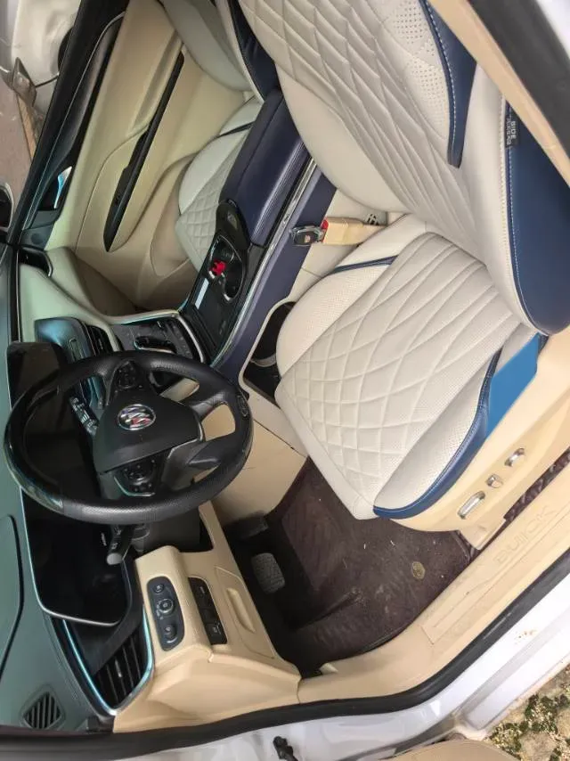 2022 Buick GL8 2.0T 237HP L4 9AT,autocango,china used car exporter,china ev exporter,chinese used car exporter,chinese used ev exporter