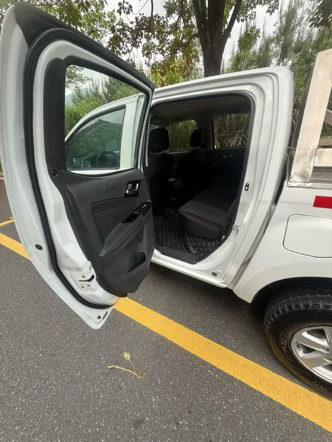 2019 Isuzu D-MAX 3.0T 177HP L4 6AT,autocango,china used car exporter,china ev exporter,chinese used car exporter,chinese used ev exporter