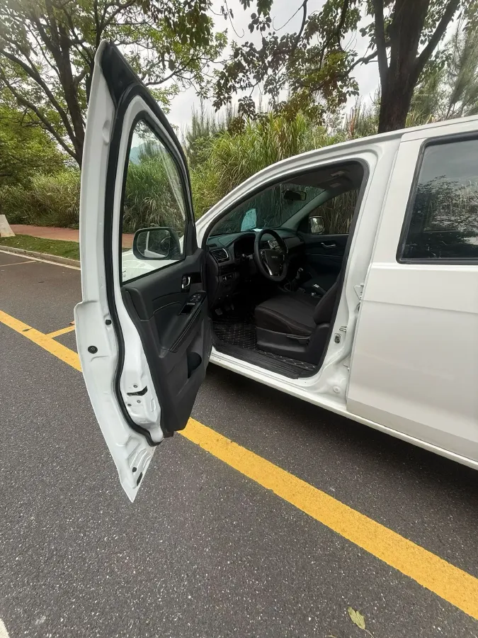 2019 Isuzu D-MAX 3.0T 177HP L4 6AT,autocango,china used car exporter,china ev exporter,chinese used car exporter,chinese used ev exporter