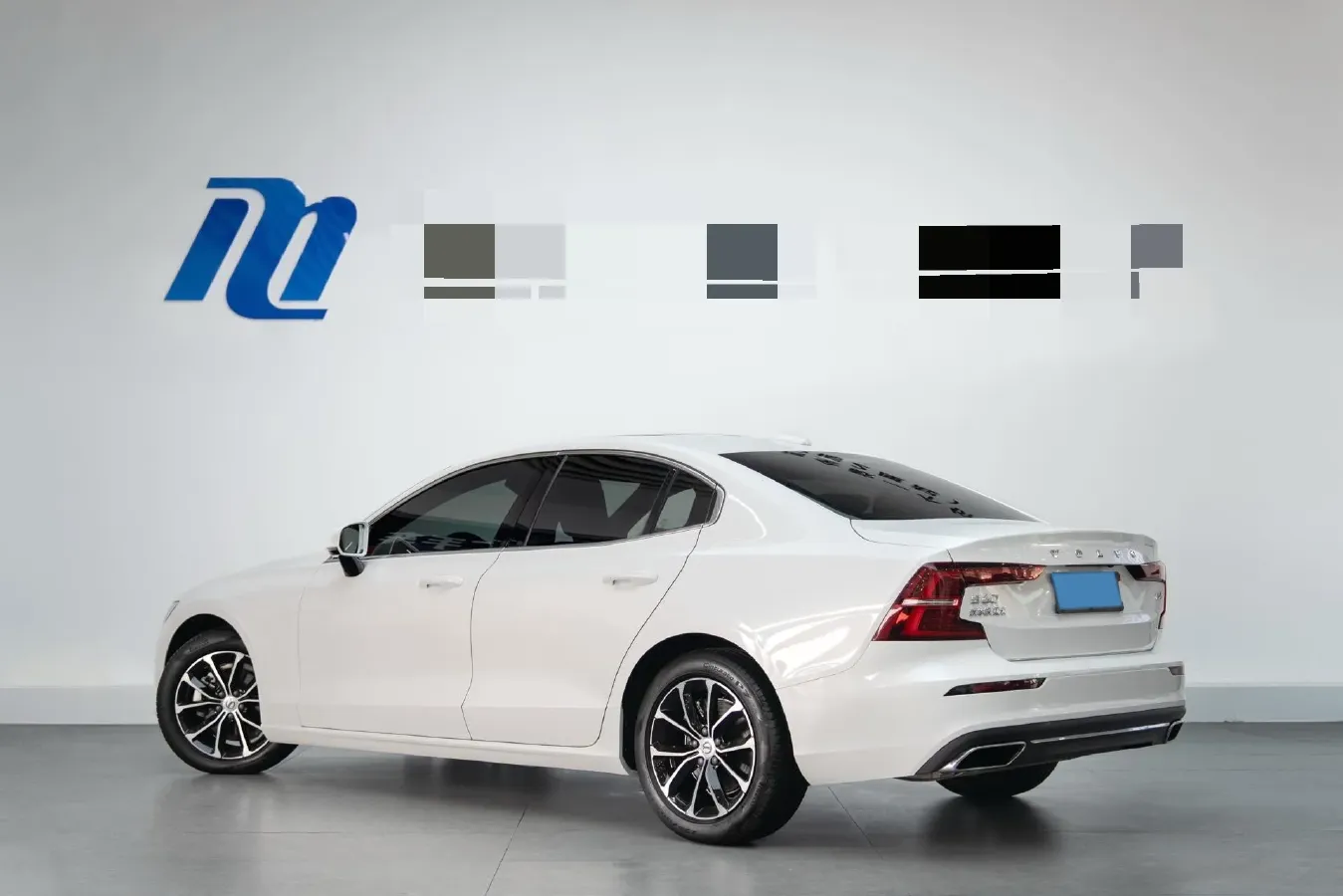 2022 Volvo S60 2.0T 197HP L4 8AT,autocango,china used car exporter,china ev exporter,chinese used car exporter,chinese used ev exporter