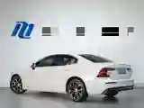 2022 Volvo S60 2.0T 197HP L4 8AT