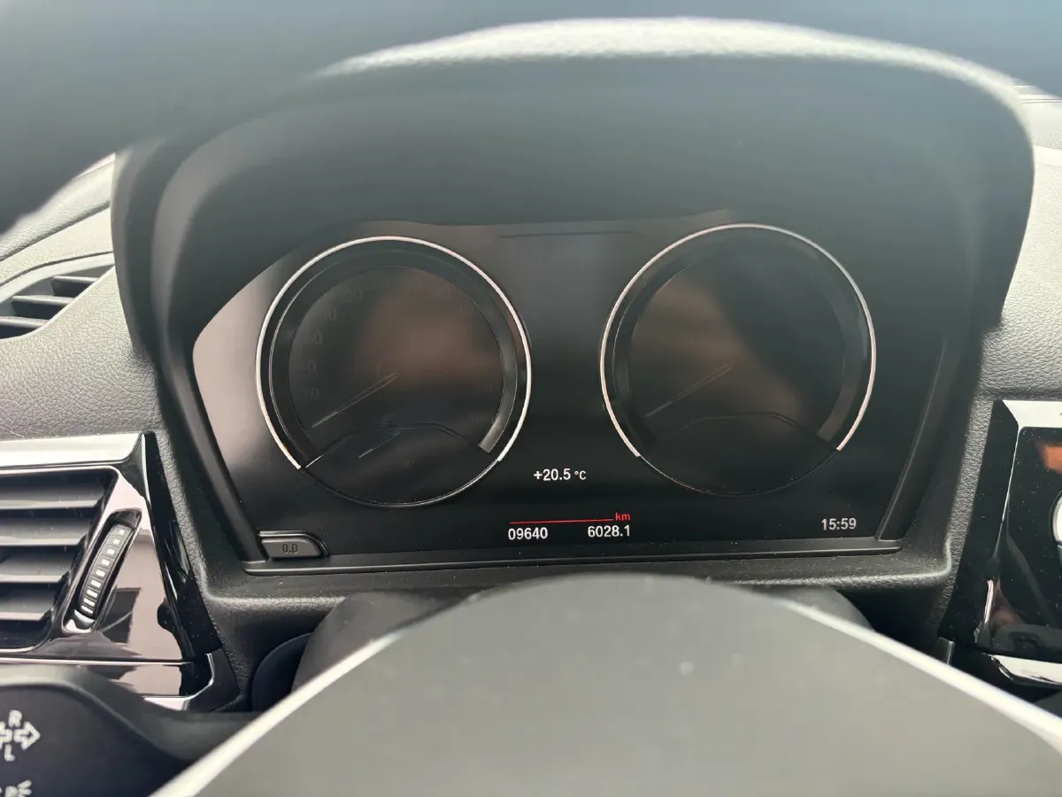 2022 BMW 1 Series 1.5T 140HP L3 7DCT,autocango,china used car exporter,china ev exporter,chinese used car exporter,chinese used ev exporter