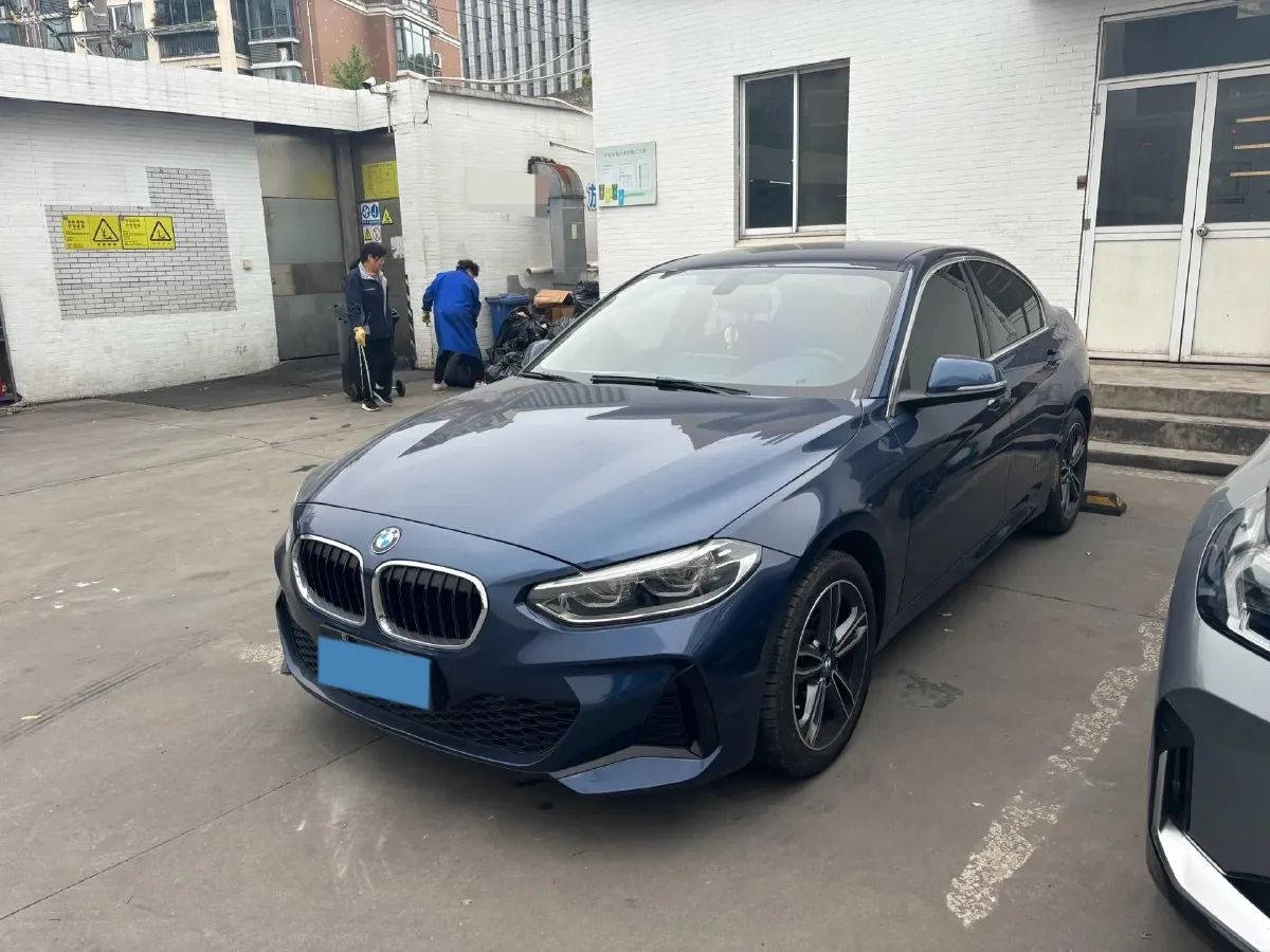 2022 BMW 1 Series 1.5T 140HP L3 7DCT,autocango,china used car exporter,china ev exporter,chinese used car exporter,chinese used ev exporter