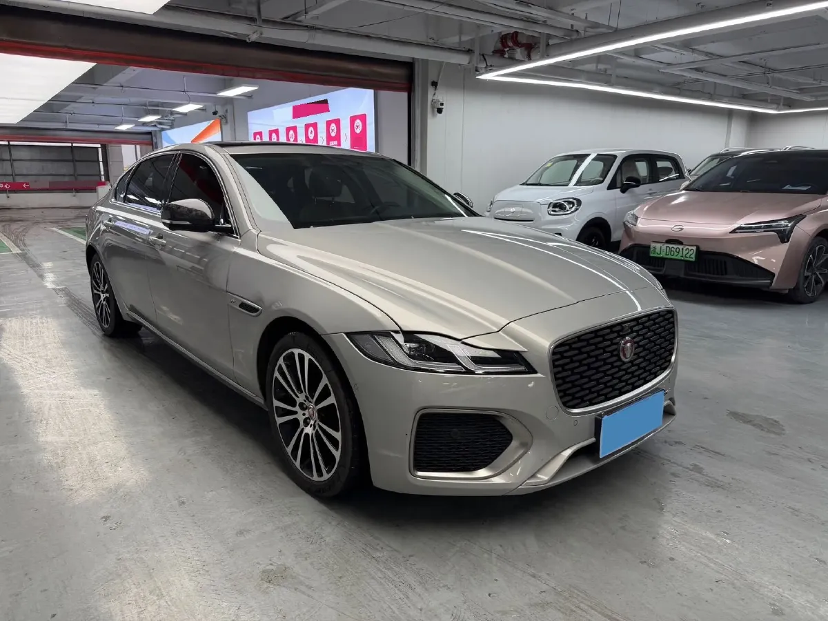 2024 Jaguar XFL 2.0T 250HP L4 8AT,autocango,china used car exporter,china ev exporter,chinese used car exporter,chinese used ev exporter