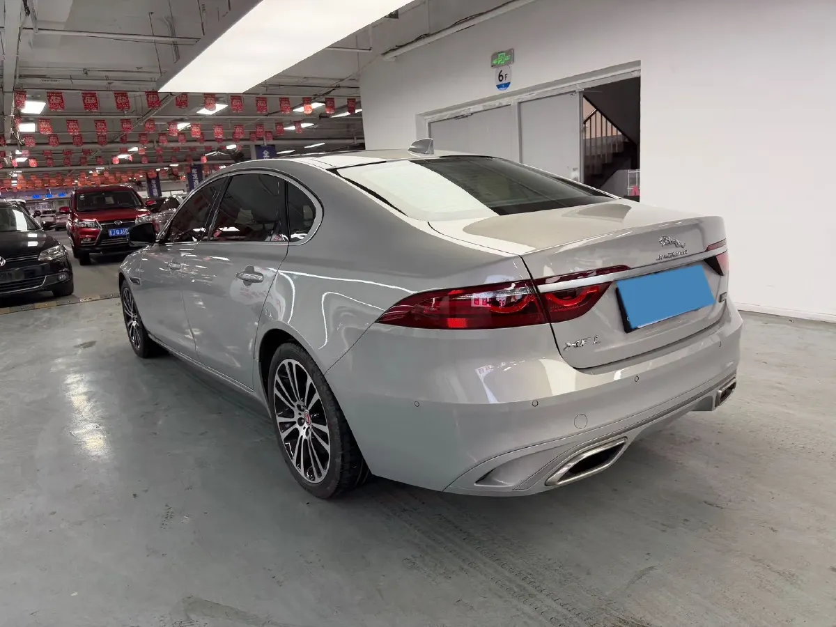 2024 Jaguar XFL 2.0T 250HP L4 8AT,autocango,china used car exporter,china ev exporter,chinese used car exporter,chinese used ev exporter
