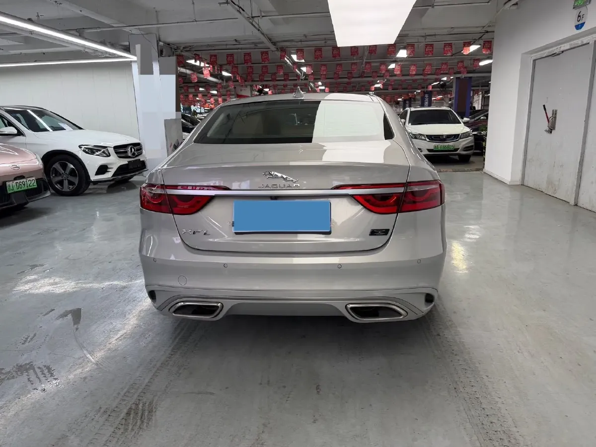 2024 Jaguar XFL 2.0T 250HP L4 8AT,autocango,china used car exporter,china ev exporter,chinese used car exporter,chinese used ev exporter