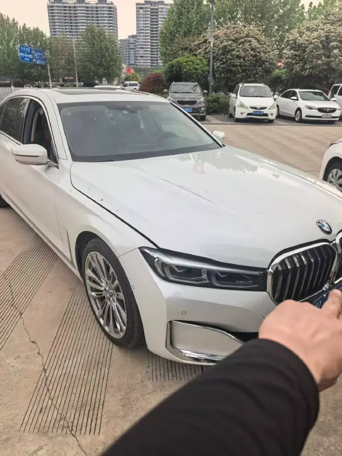 2019 BMW 7 Series 2.0T 265HP L4 8AT,autocango,china used car exporter,china ev exporter,chinese used car exporter,chinese used ev exporter