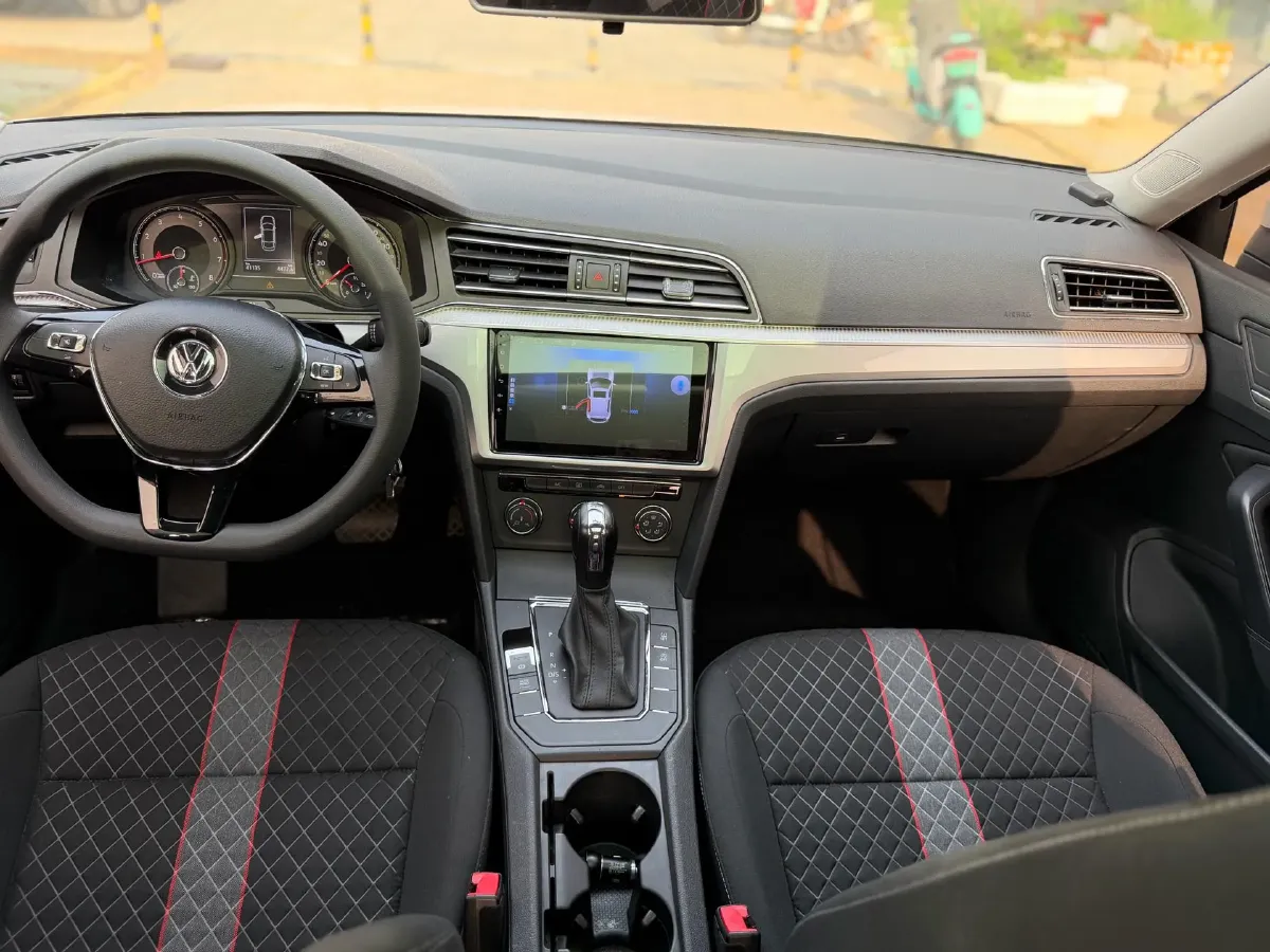 2019 Volkswagen T-Cross 1.4T 150HP L4 7DCT,autocango,china used car exporter,china ev exporter,chinese used car exporter,chinese used ev exporter