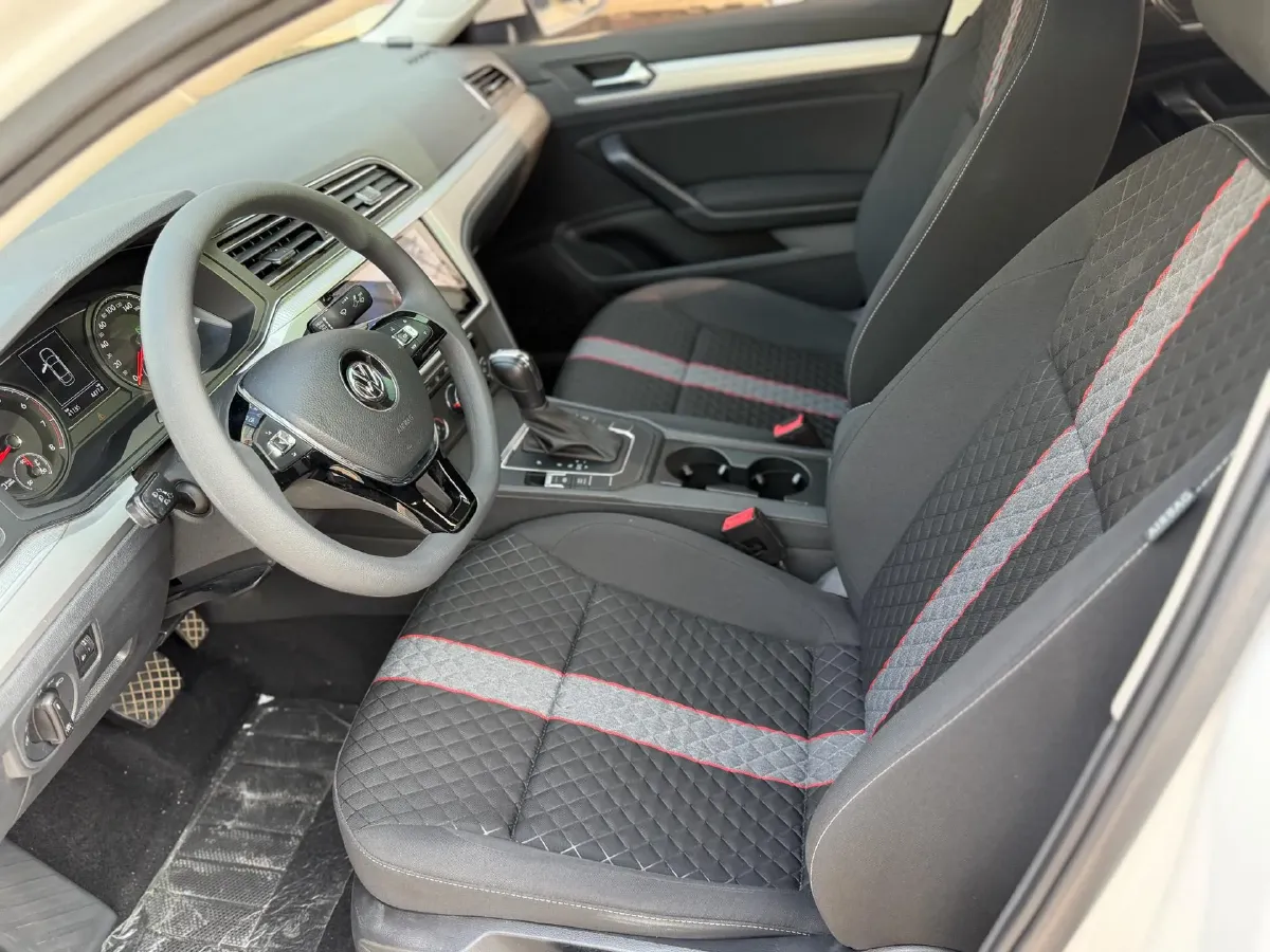 2019 Volkswagen T-Cross 1.4T 150HP L4 7DCT,autocango,china used car exporter,china ev exporter,chinese used car exporter,chinese used ev exporter