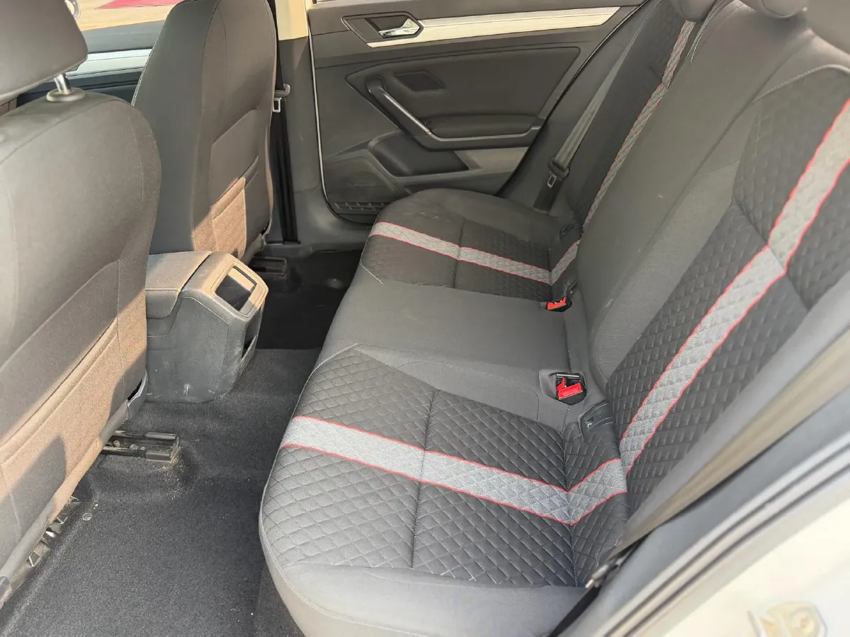 2019 Volkswagen T-Cross 1.4T 150HP L4 7DCT,autocango,china used car exporter,china ev exporter,chinese used car exporter,chinese used ev exporter