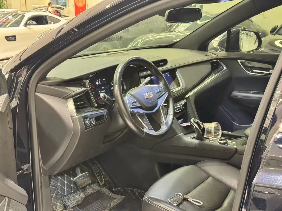 2020 Cadillac XT5 2.0T 237HP L4 9AT,autocango,china used car exporter,china ev exporter,chinese used car exporter,chinese used ev exporter