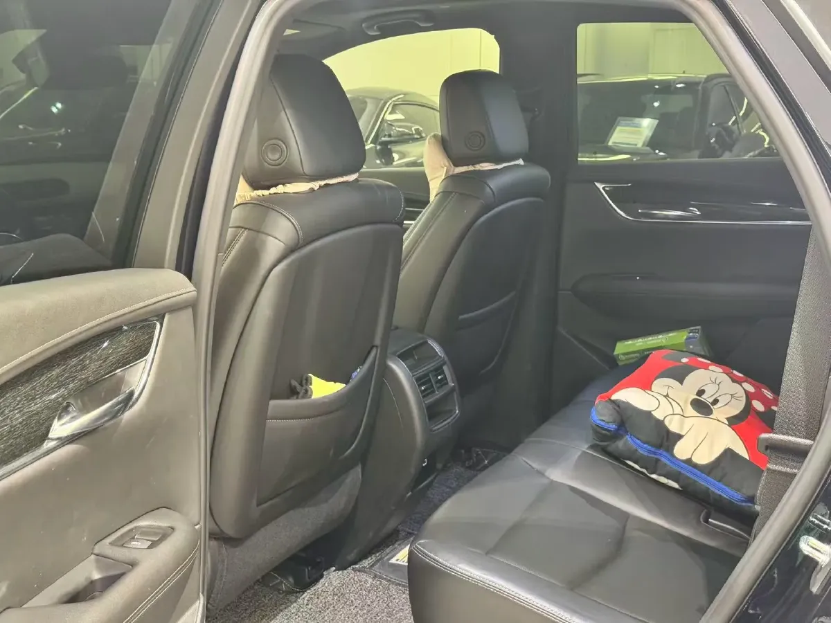 2020 Cadillac XT5 2.0T 237HP L4 9AT,autocango,china used car exporter,china ev exporter,chinese used car exporter,chinese used ev exporter