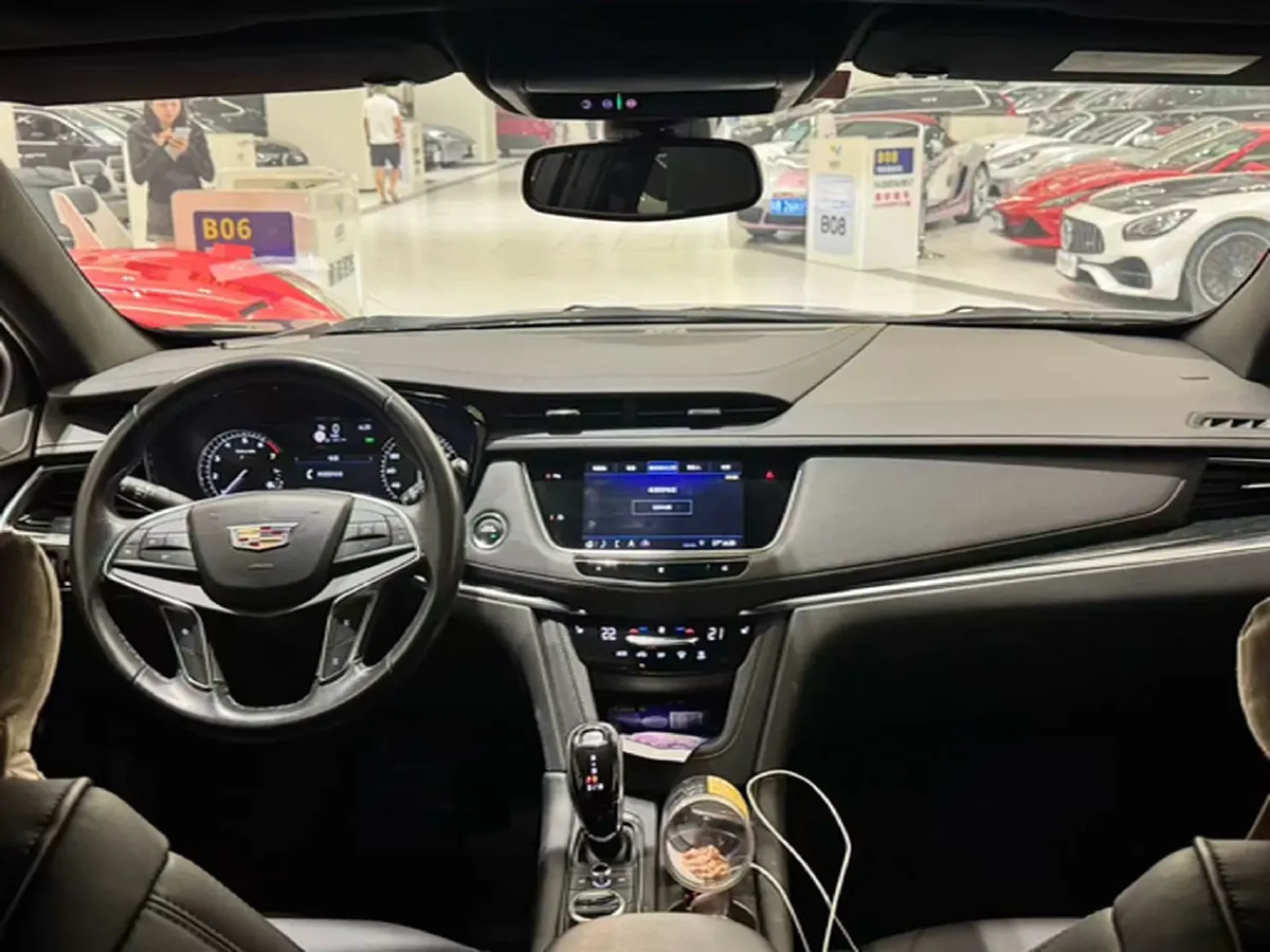 2020 Cadillac XT5 2.0T 237HP L4 9AT,autocango,china used car exporter,china ev exporter,chinese used car exporter,chinese used ev exporter