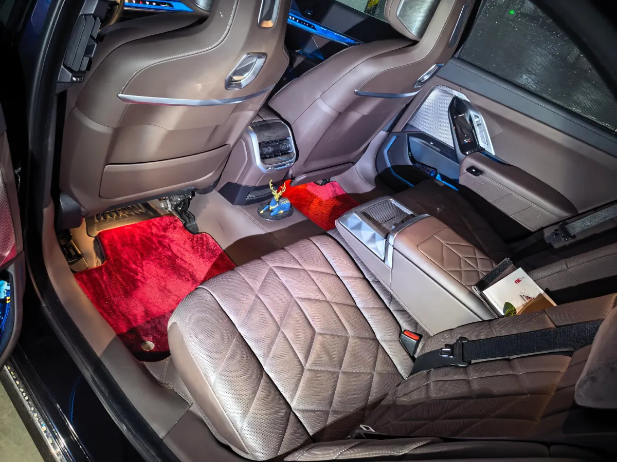 2023 BMW 7 Series 3.0T 381HP L6 8AT,autocango,china used car exporter,china ev exporter,chinese used car exporter,chinese used ev exporter