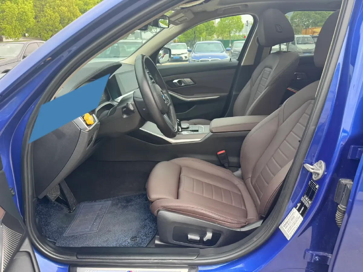 2021 BMW 3 Series 2.0T 156HP L4 8AT,autocango,china used car exporter,china ev exporter,chinese used car exporter,chinese used ev exporter