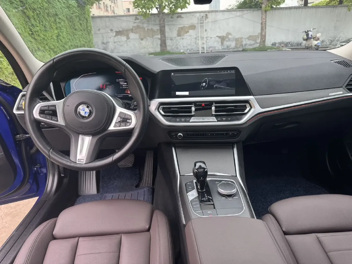 2021 BMW 3 Series 2.0T 156HP L4 8AT,autocango,china used car exporter,china ev exporter,chinese used car exporter,chinese used ev exporter