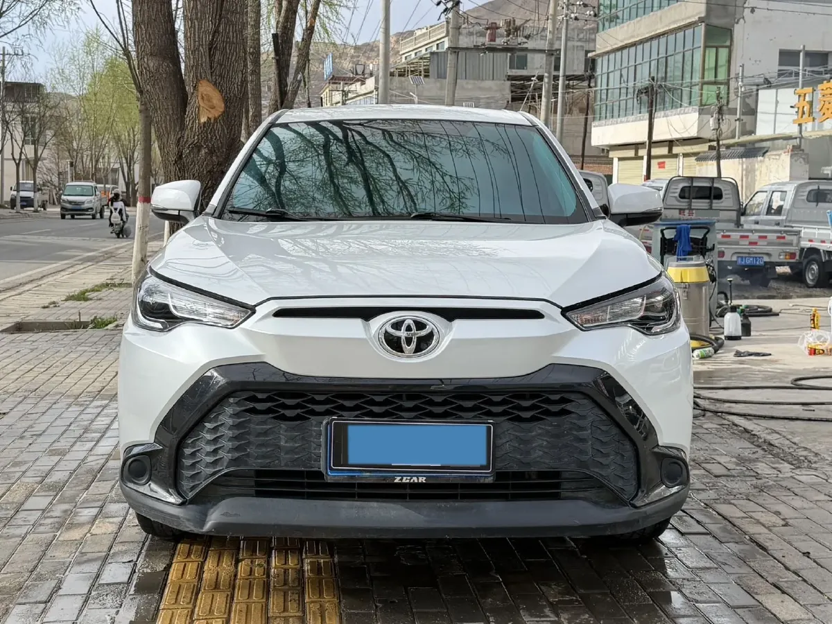 2024 Toyota Frontlander 2.0L 171HP L4 CVT,autocango,china used car exporter,china ev exporter,chinese used car exporter,chinese used ev exporter