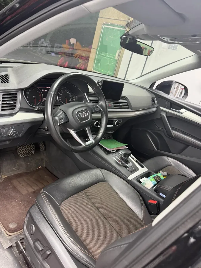 2020 Audi Q5L 2.0T 190HP L4 7DCT,autocango,china used car exporter,china ev exporter,chinese used car exporter,chinese used ev exporter