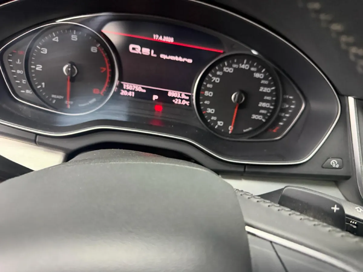 2020 Audi Q5L 2.0T 190HP L4 7DCT,autocango,china used car exporter,china ev exporter,chinese used car exporter,chinese used ev exporter