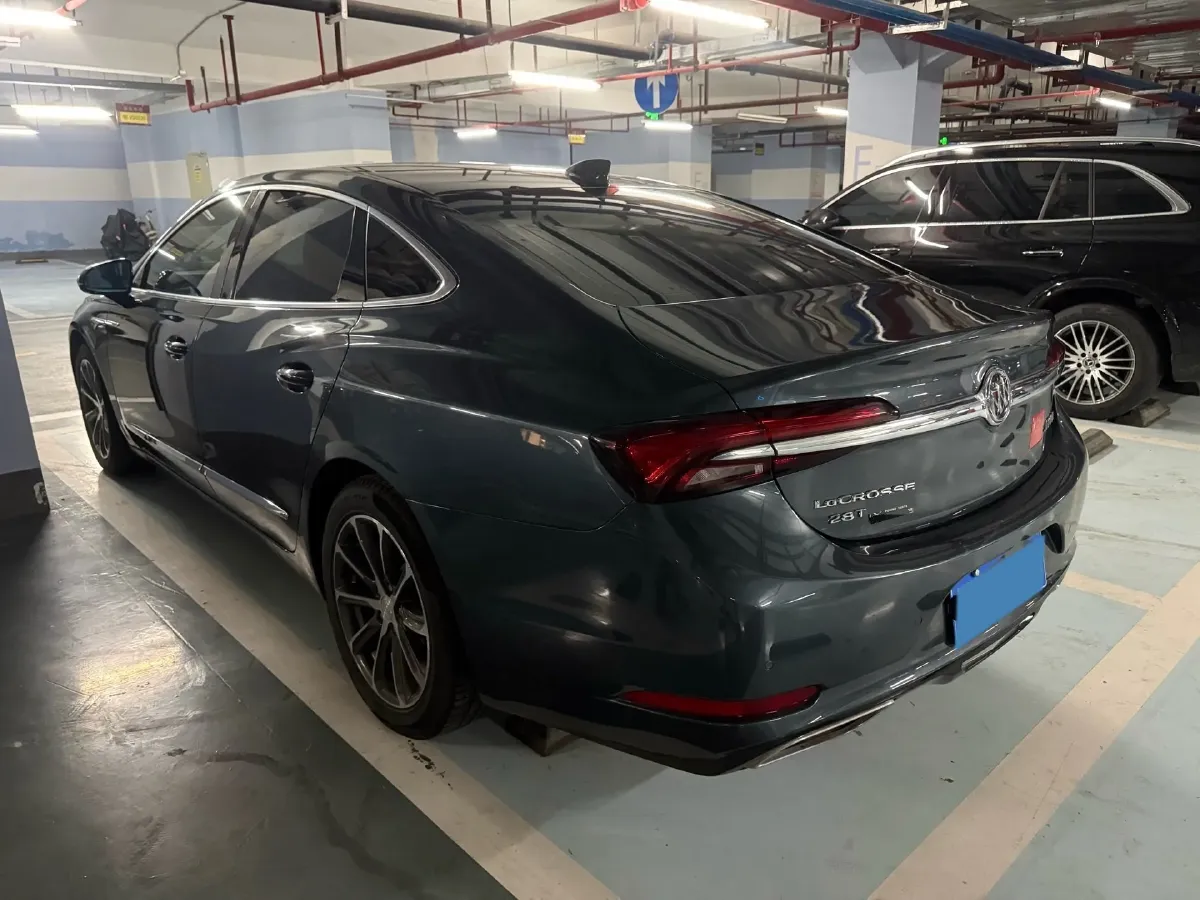 2019 Buick Larcosse 2.0T 241HP L4 9AT,autocango,china used car exporter,china ev exporter,chinese used car exporter,chinese used ev exporter