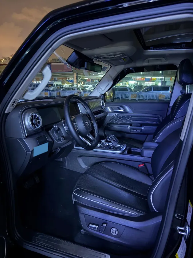 2021 Tank 300 2.0T 227HP L4 8AT,autocango,china used car exporter,china ev exporter,chinese used car exporter,chinese used ev exporter