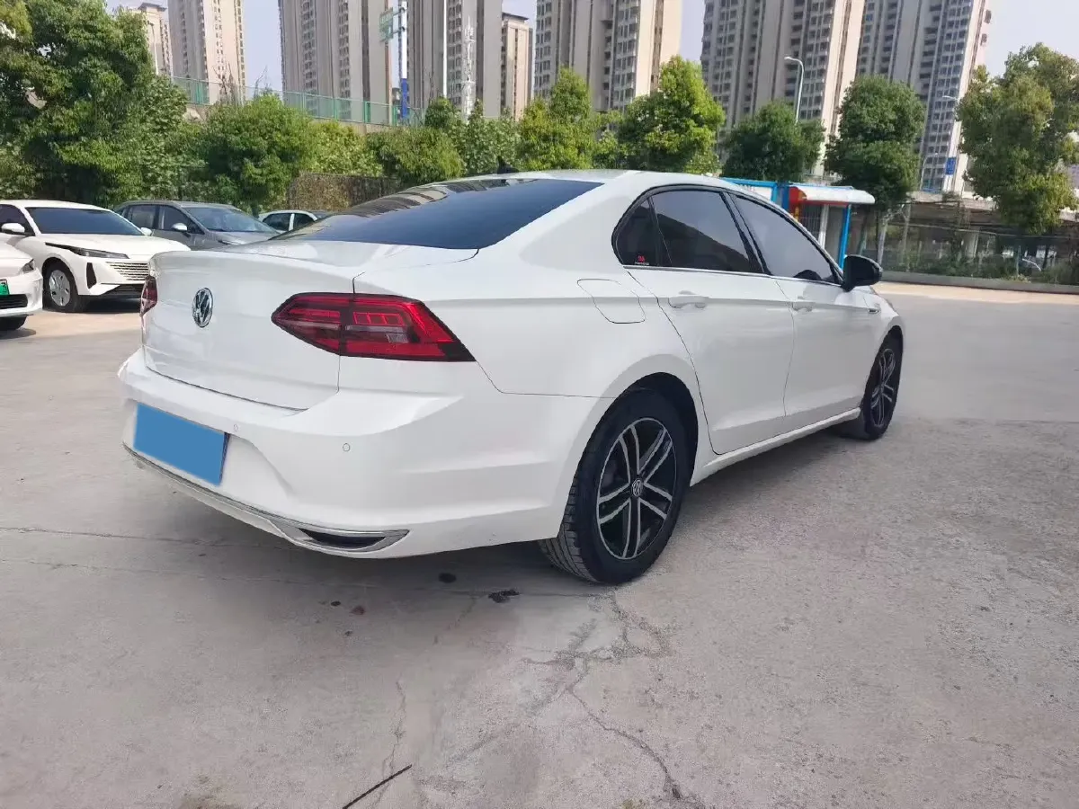 2021 Volkswagen Lamando 1.4T 150HP L4 7DCT,autocango,china used car exporter,china ev exporter,chinese used car exporter,chinese used ev exporter