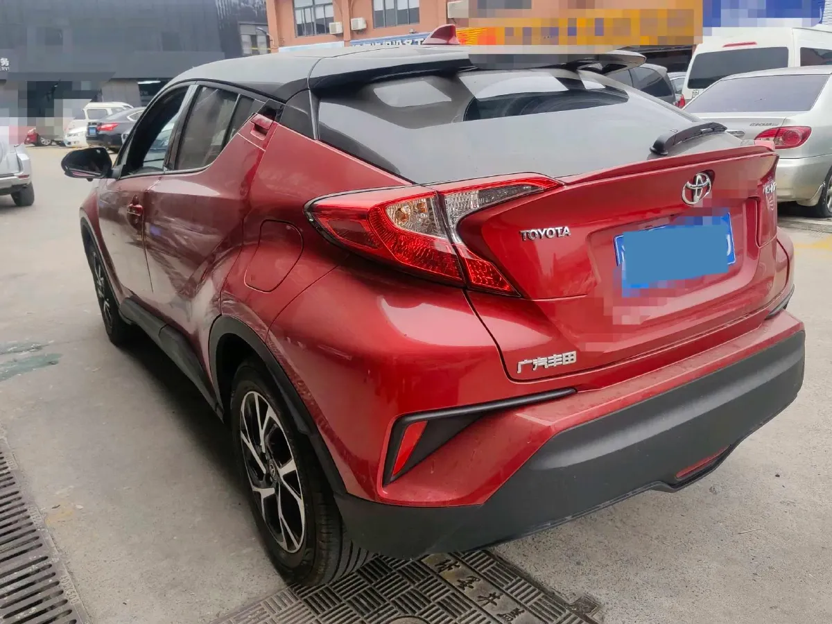 2018 Toyota C-HR 2.0L 171HP L4 CVT,autocango,china used car exporter,china ev exporter,chinese used car exporter,chinese used ev exporter