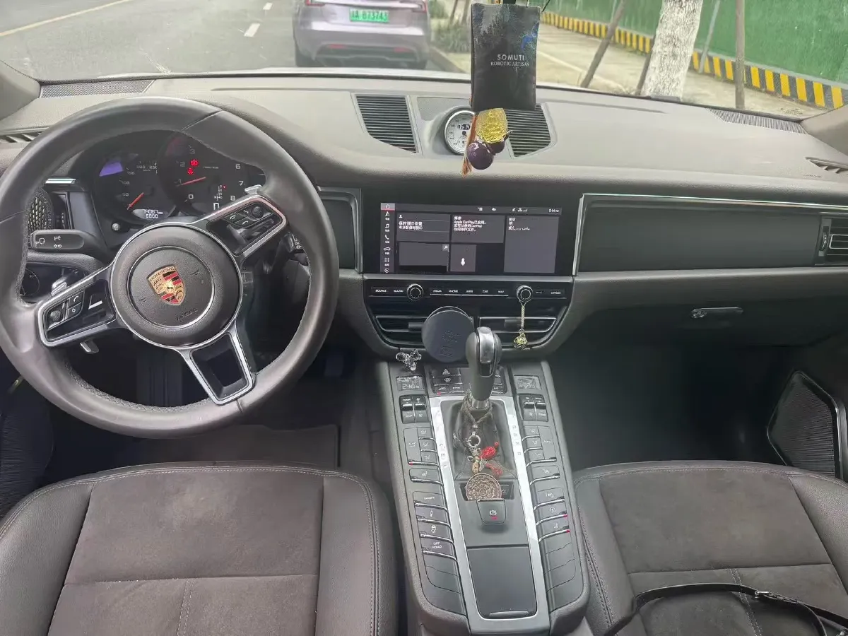 2020 Porsche Macan 2.0T 252HP L4 7DCT,autocango,china used car exporter,china ev exporter,chinese used car exporter,chinese used ev exporter