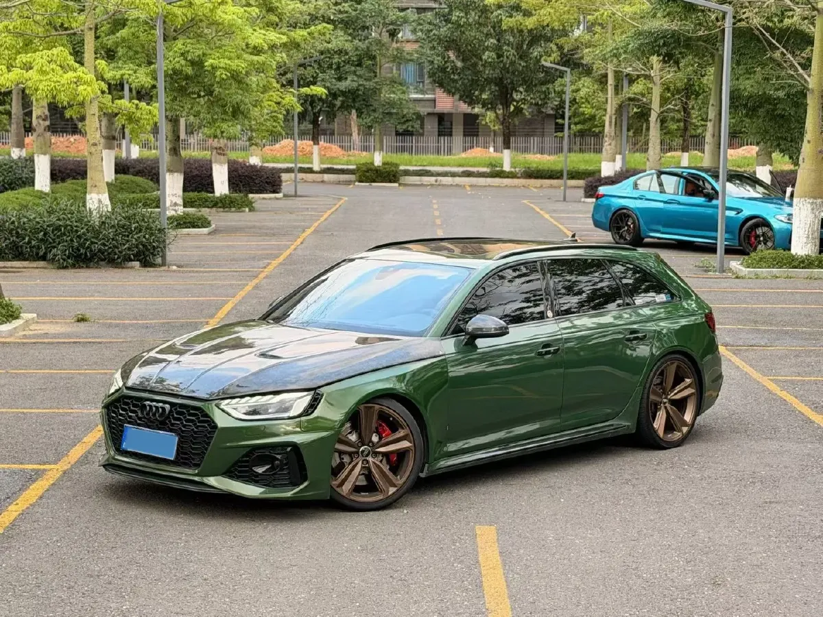 2021 Audi RS 4 2.9T 450HP V6 8AT,autocango,china used car exporter,china ev exporter,chinese used car exporter,chinese used ev exporter