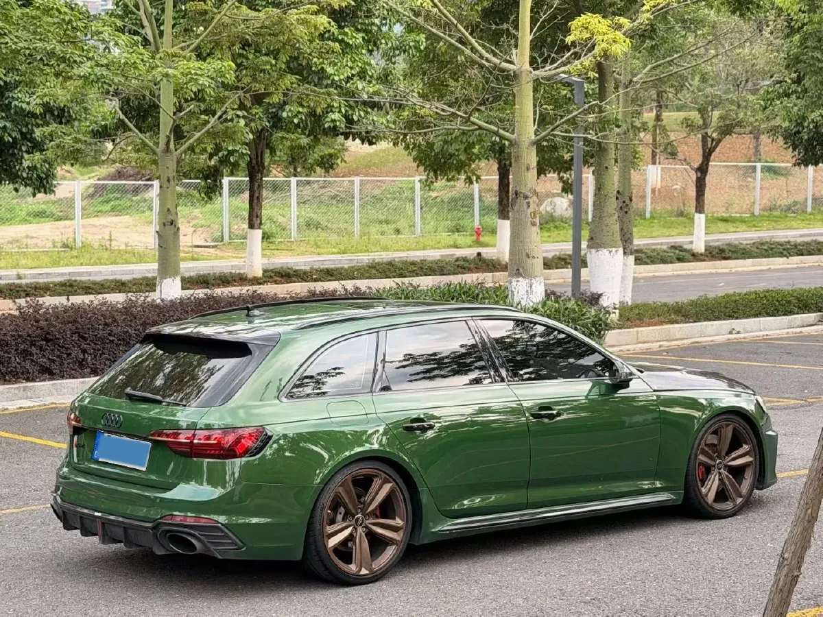 2021 Audi RS 4 2.9T 450HP V6 8AT,autocango,china used car exporter,china ev exporter,chinese used car exporter,chinese used ev exporter