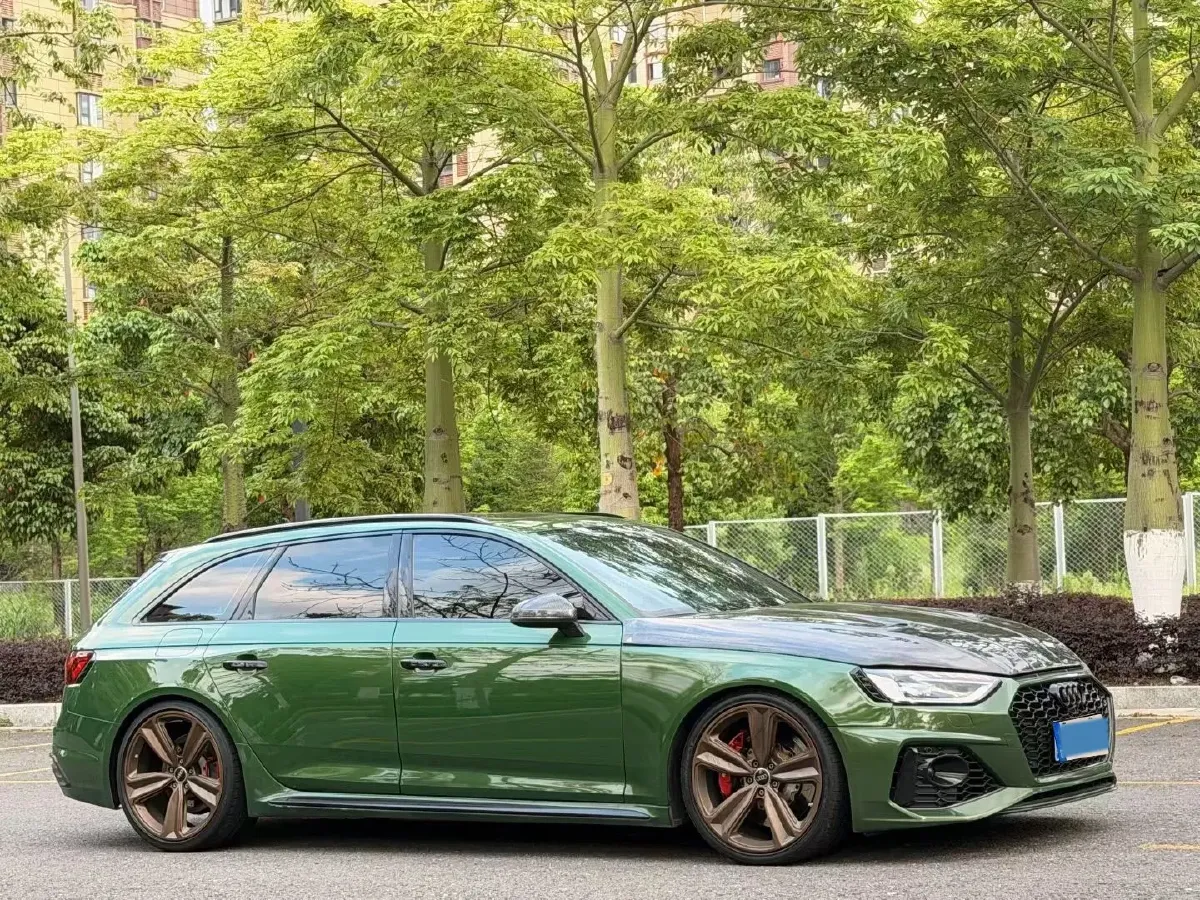 2021 Audi RS 4 2.9T 450HP V6 8AT,autocango,china used car exporter,china ev exporter,chinese used car exporter,chinese used ev exporter