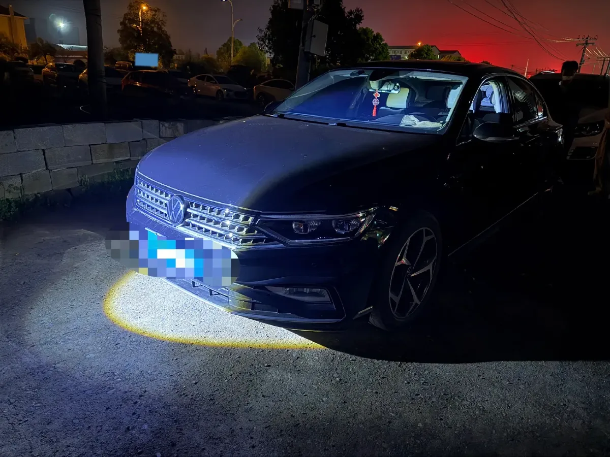 2023 Volkswagen Magotan 2.0T 186HP L4 7DCT,autocango,china used car exporter,china ev exporter,chinese used car exporter,chinese used ev exporter