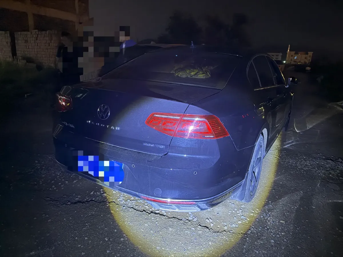 2023 Volkswagen Magotan 2.0T 186HP L4 7DCT,autocango,china used car exporter,china ev exporter,chinese used car exporter,chinese used ev exporter