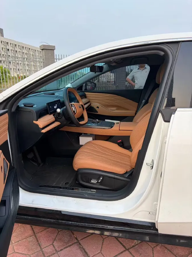 2025 Geely Galaxy Starshine 8 1.5L 112HP L4 1DHT PHEV,autocango,china used car exporter,china ev exporter,chinese used car exporter,chinese used ev exporter