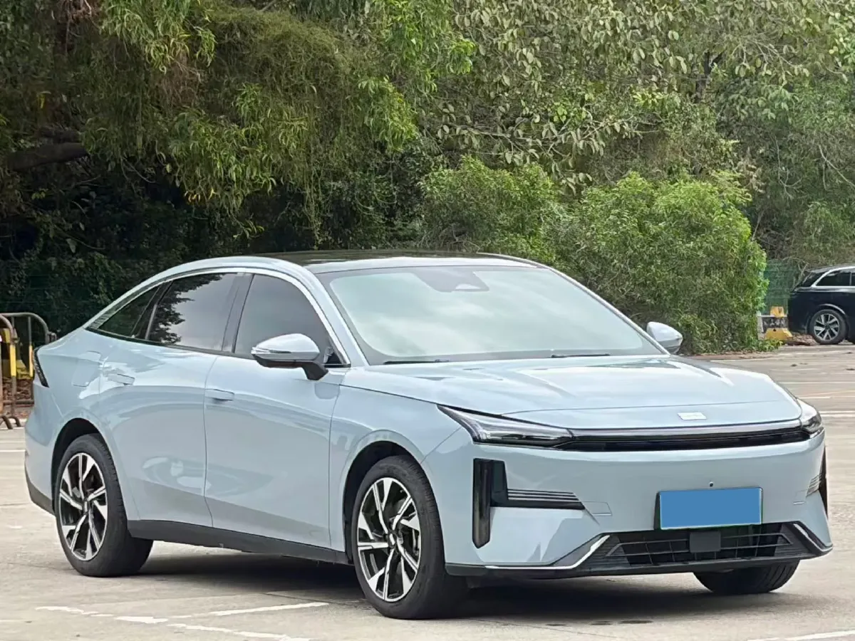 2024 Geely Galaxy L6 1.5T 163HP L4 3DHT PHEV,autocango,china used car exporter,china ev exporter,chinese used car exporter,chinese used ev exporter